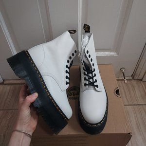 Dr. Martens 1460 Pascal Max Platform Combat Boots